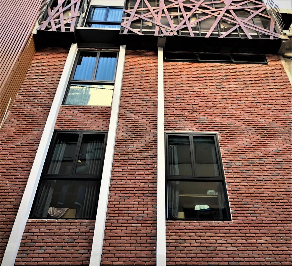 Stay Thapae Hostel Chiang Mai Exterior foto